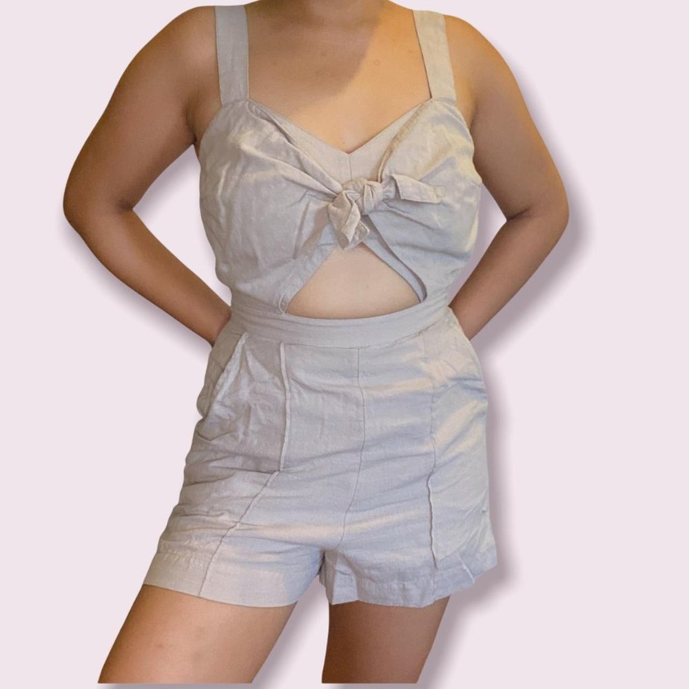 Abercrombie & Fitch Knott Romper